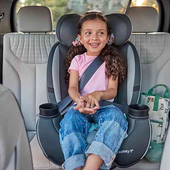 Safety 1st Grow and Go All-in-One Slim Convertible Car Seat, Rear Facing, 5-40 lbs, Forward Facing ( Richmond