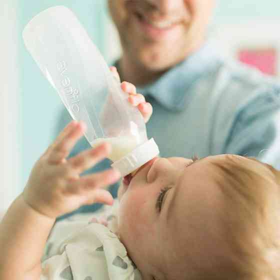 Evenflo Feeding Classic Tinted Plastic Standard Neck Bottles for Baby, Infant and Newborn, Pink/Lave Richmond