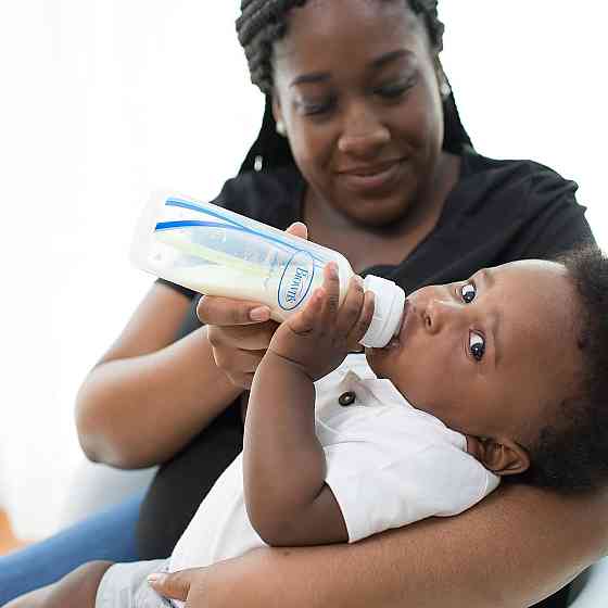 Dr. Brown's Anti-Colic Options + Narrow Bottle to Sippy Gift Set with Soft Silicone Sippy Spout, Rem Richmond