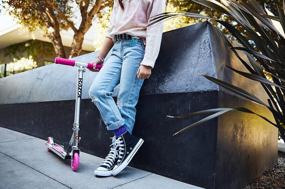 Razor A Kick Scooter for Kids - Lightweight, Foldable, Aluminum Frame, and Adjustable Handlebars Richmond - photo 8
