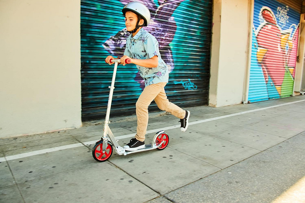 Razor A5 Lux Kick Scooter for Kids Ages 8+ - 8" Urethane Wheels, Anodized Finish Featuring Bold Colo Richmond - photo 5