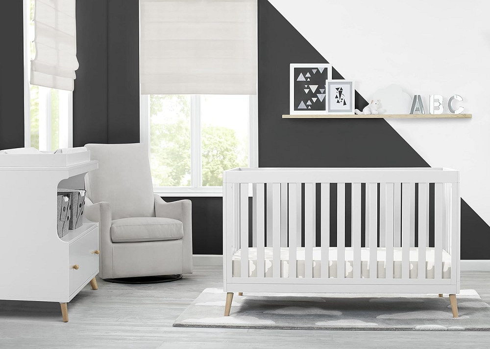 Delta Children Essex 4-in-1 Convertible Baby Crib, Bianca White with Natural Legs Richmond - photo 4