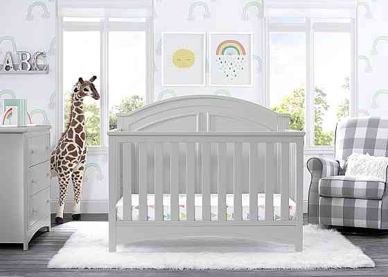 Delta Children Perry 6-in-1 Convertible Crib - Greenguard Gold Certified, Moonstruck Grey Richmond