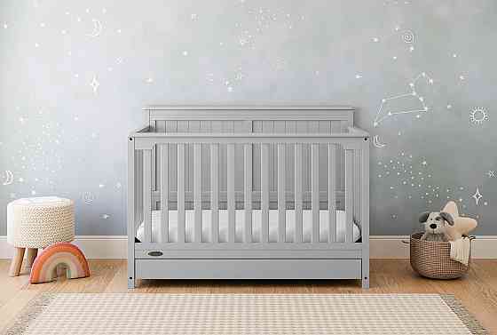 Graco Hadley 5-in-1 Convertible Crib with Drawer – GREENGUARD Gold Certified, Fits Standard Crib Mat Richmond
