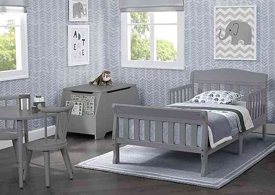 Delta Children Canton Toddler Bed, Greenguard Gold Certified, Grey Richmond